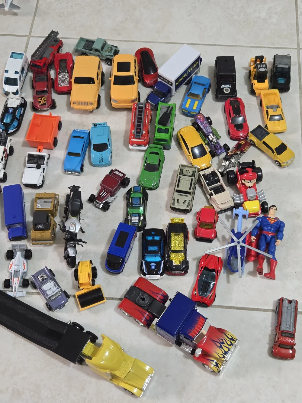 Mixed Kids Toy Car and Figure Lot - Multicolor